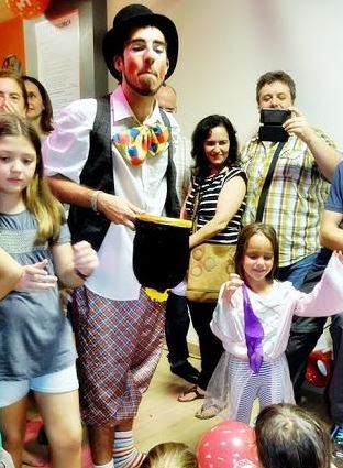 Animadores, magos y payasos