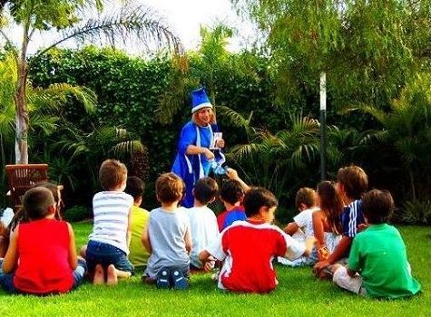 Magos Fiestas Infantiles AEIOU